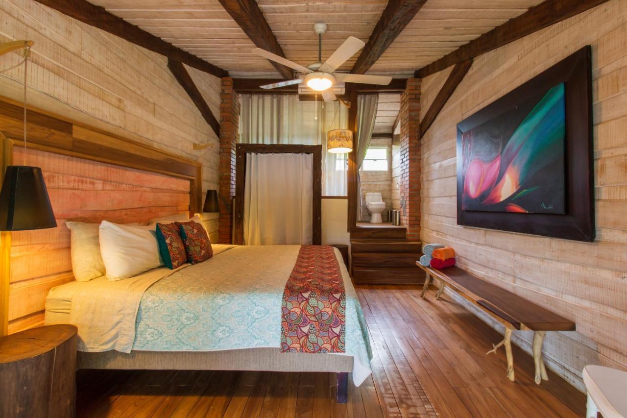 Latica Lodge Playa Negra Екстер'єр фото